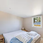 Beautifully Situated Summer House With Sea View Semesterbostad