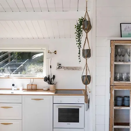 Beautifully Situated Summer House With Sea View *