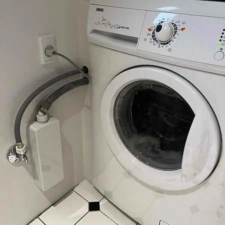 Beautifully Situated Summer House With Sea View 別荘 アリンエ