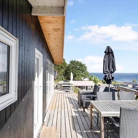 Beautifully Situated Summer House With Sea View Allinge-Sandvig