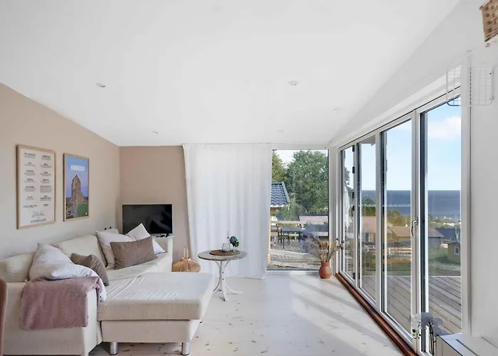 Beautifully Situated Summer House With Sea View Casa de Férias Allinge-Sandvig