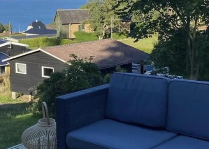 Beautifully Situated Summer House With Sea View * Allinge-Sandvig
